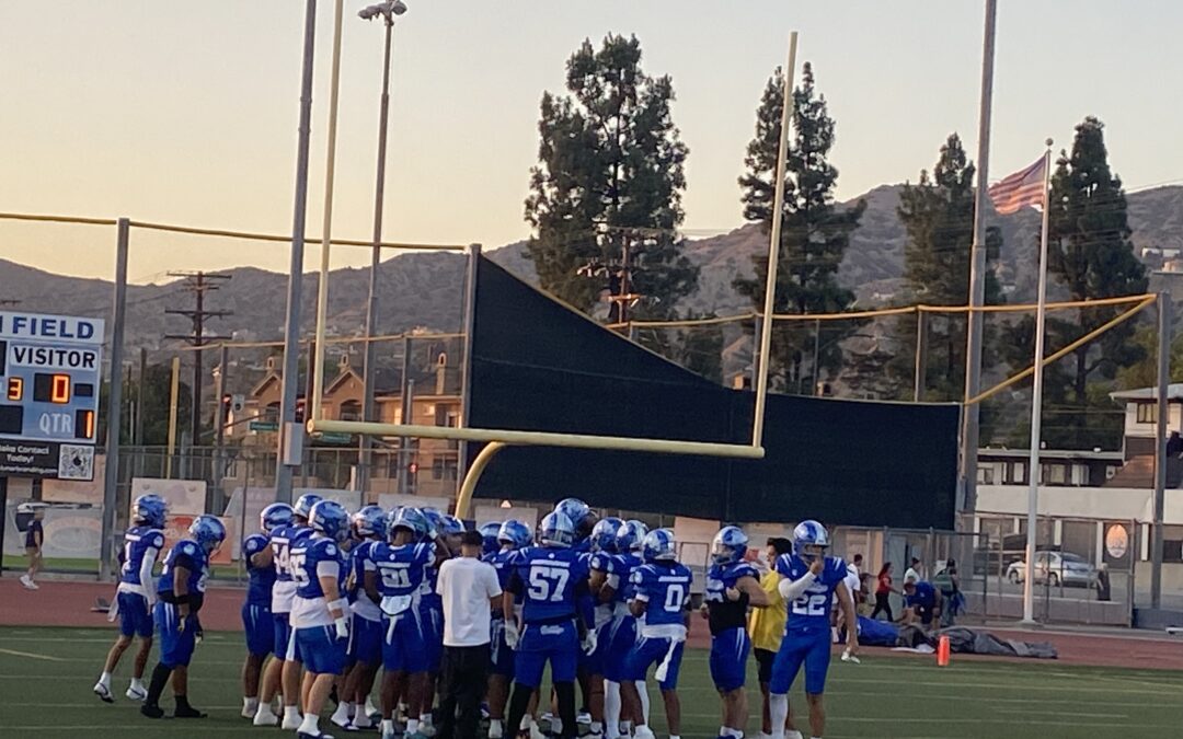 Burbank Escapes with a narrow 22-15 Win Over Golden Valley